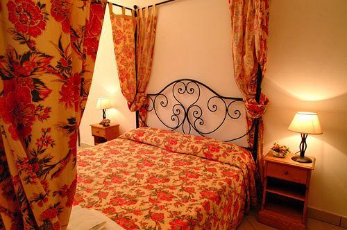 Hotel Masseria L'Ovile Остуни Экстерьер фото